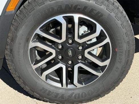 New 2025 Ford Ranger Lariat w/ Convenience Package image 36