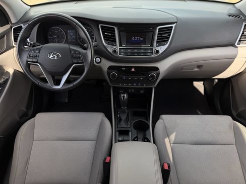 Used 2016 Hyundai Tucson Sport FWD image 12