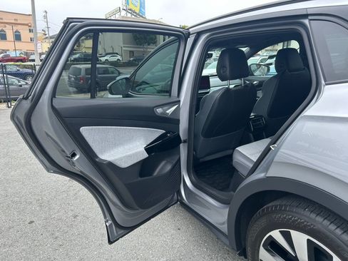 Used 2024 Volkswagen ID.4 2WD image 48