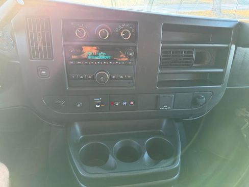 Used 2025 Chevrolet Express 2500 w/ Driver Convenience Package image 19