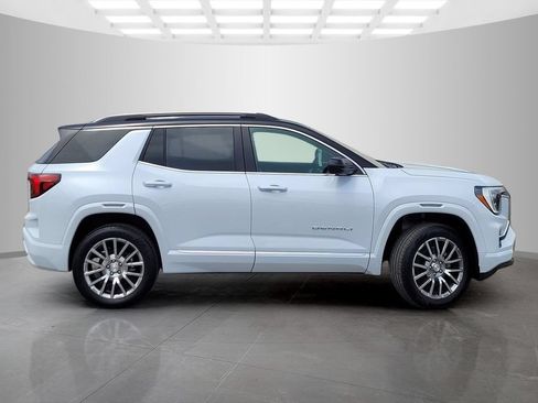 New 2026 GMC Terrain Denali AWD/4WD image 3