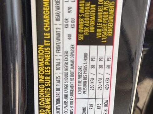 Used 2018 Volkswagen Tiguan SEL Premium image 20