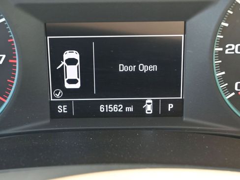 Used 2024 Chevrolet Malibu LT image 35