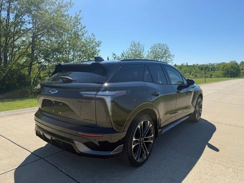 Used 2025 Chevrolet Blazer EV SS AWD/4WD image 3