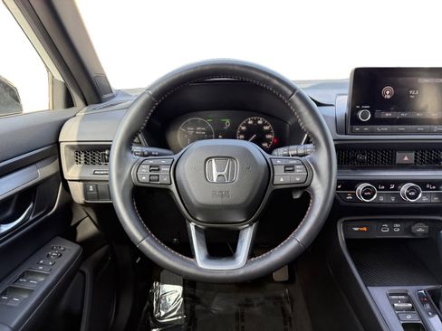 Used 2024 Honda CR-V Sport image 12