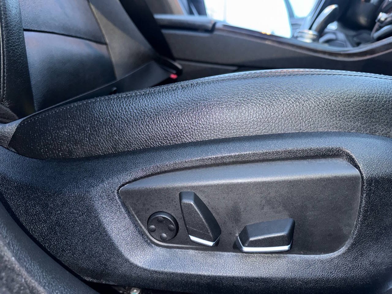 Used 2014 BMW 528i xDrive Sedan AWD/4WD image 27