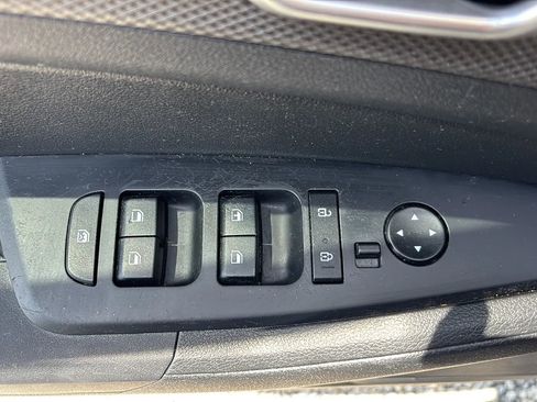 Used 2023 Kia Sportage LX AWD/4WD image 19