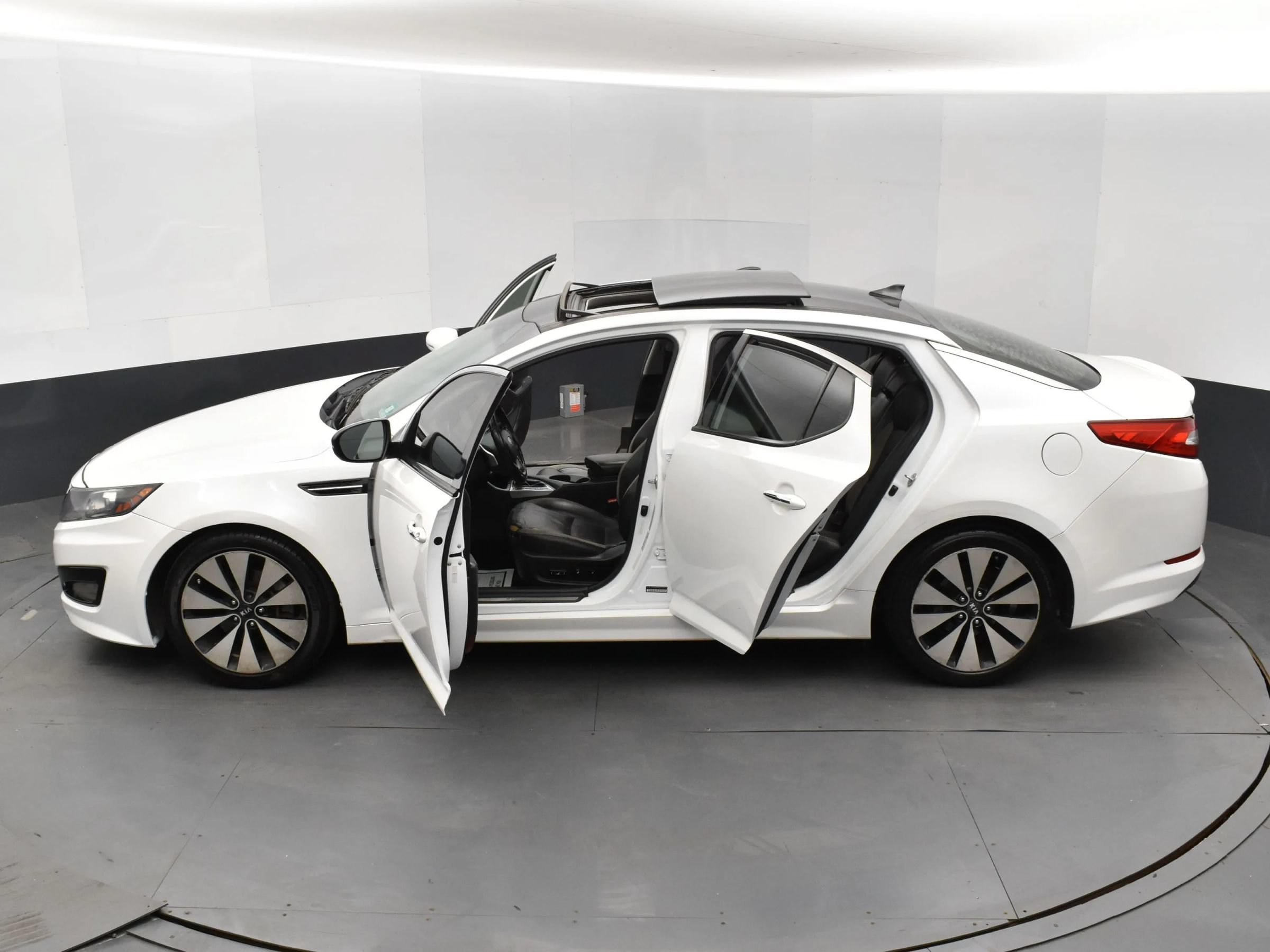 Used 2012 Kia Optima SX w/ Premium Pkg FWD image 7