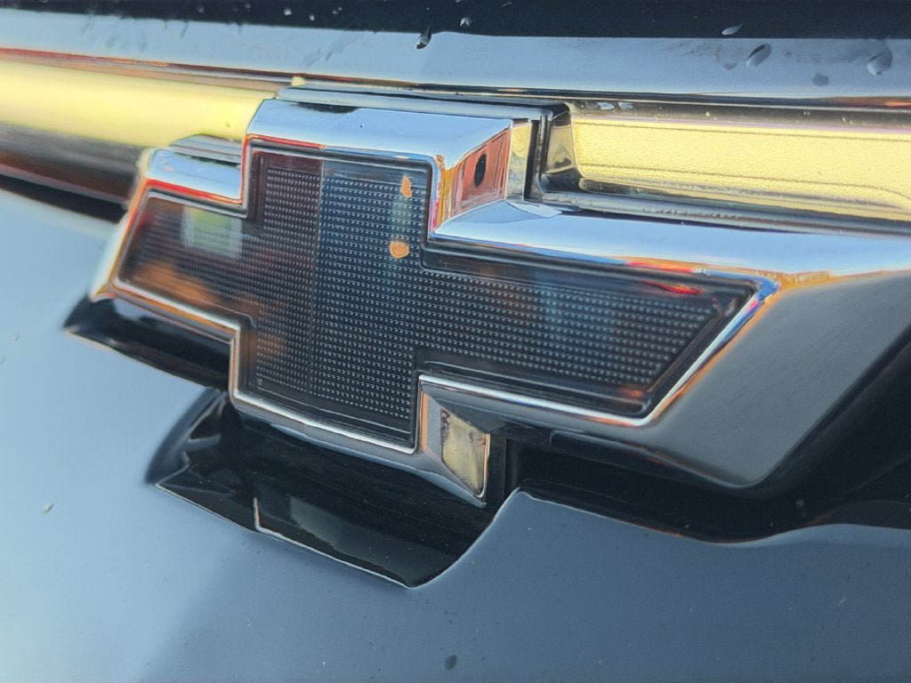 Used 2024 Chevrolet Equinox EV RS FWD image 35