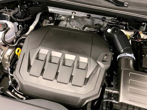 Certified 2025 Audi Q3 2.0T Premium Plus w/ Premium Plus Package image 31