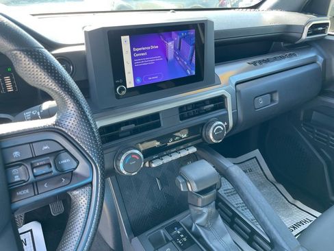Used 2024 Toyota Tacoma SR5 AWD/4WD image 16
