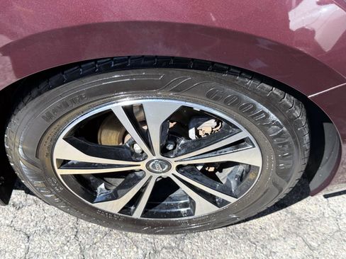 Used 2020 Nissan Sentra SV FWD image 5