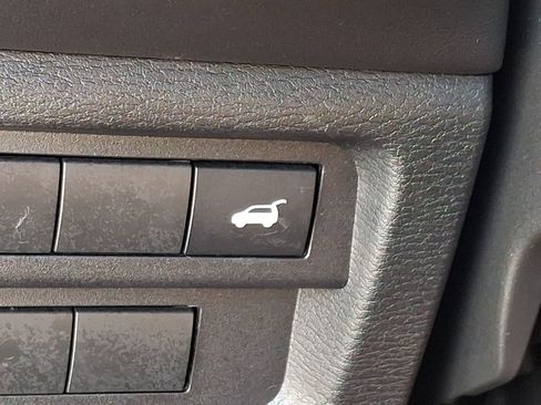 Used 2024 Mitsubishi Outlander SE AWD/4WD image 24