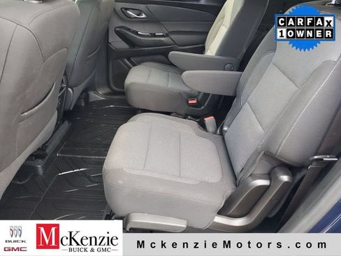 Used 2022 Chevrolet Traverse LT FWD image 21