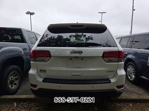 Used 2020 Jeep Grand Cherokee Laredo RWD image 5