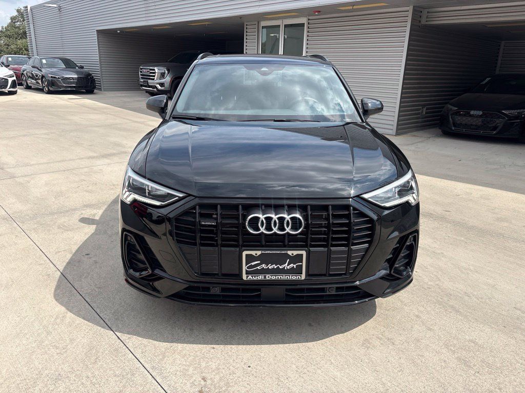 Used 2024 Audi Q3 2.0T Premium w/ Convenience Package AWD/4WD image 4