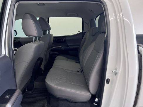 Used 2023 Toyota Tacoma SR5 AWD/4WD image 21