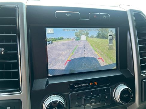 Used 2018 Ford F150 Lariat w/ Equipment Group 502A Luxury image 20