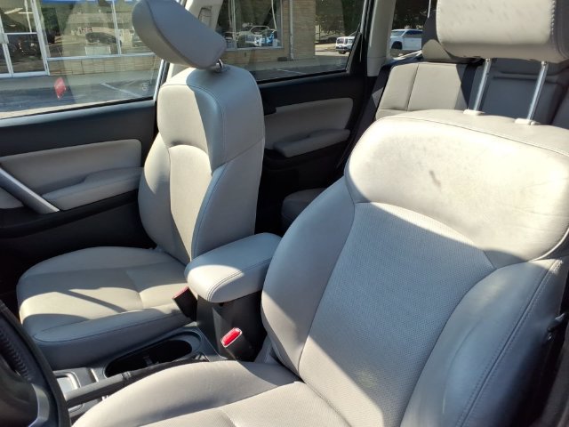 Used 2015 Subaru Forester 2.5i Limited AWD/4WD image 9