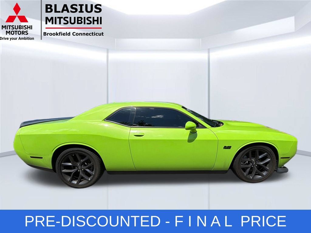 Used 2023 Dodge Challenger R/T w/ Blacktop Package RWD image 5