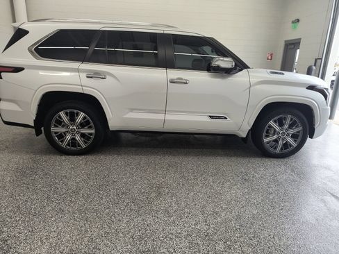 Used 2024 Toyota Sequoia Capstone AWD/4WD image 6