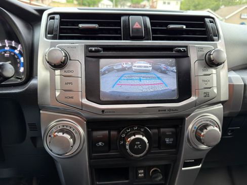 Used 2016 Toyota 4Runner SR5 Premium AWD/4WD image 22
