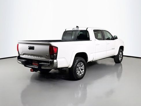 Used 2018 Toyota Tacoma SR5 image 5