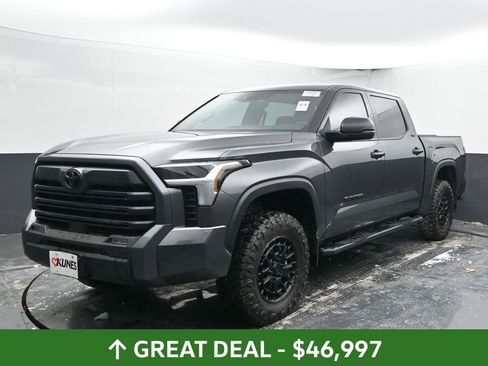 Used 2025 Toyota Tundra SR5 image 7