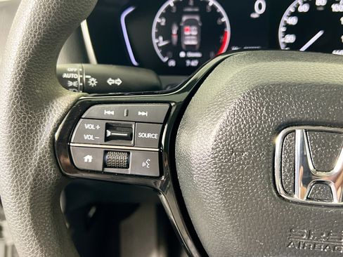 Used 2025 Honda Civic LX image 17
