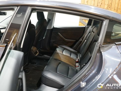 Used 2021 Tesla Model 3 Performance image 26
