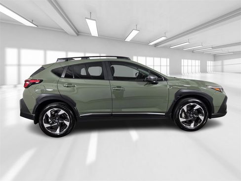 Certified 2025 Subaru Crosstrek 2.5i Limited w/ Crosstrek Mirror Package image 8