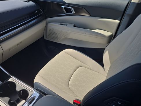 New 2026 Kia Carnival SX FWD image 16