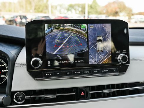 New 2025 Mitsubishi Outlander SEL image 25