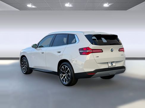 Used 2026 BMW X3 xDrive30 w/ Convenience Package AWD/4WD image 3