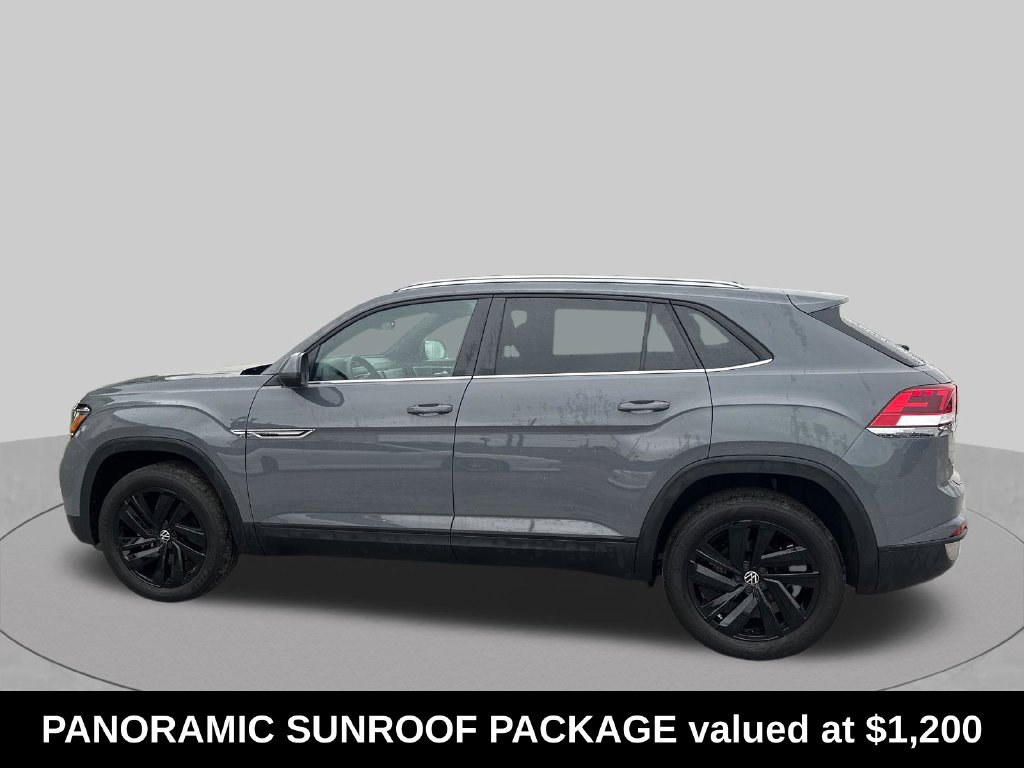 Used 2023 Volkswagen Atlas Cross Sport SE w/ Panoramic Sunroof Package AWD/4WD image 2