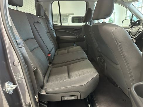 Used 2020 Honda Ridgeline Sport image 13