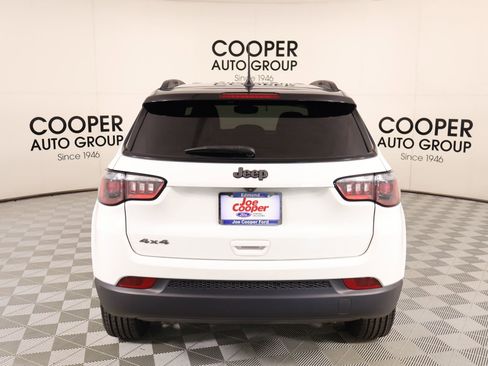 Used 2024 Jeep Compass Latitude w/ Altitude Special Edition AWD/4WD image 20