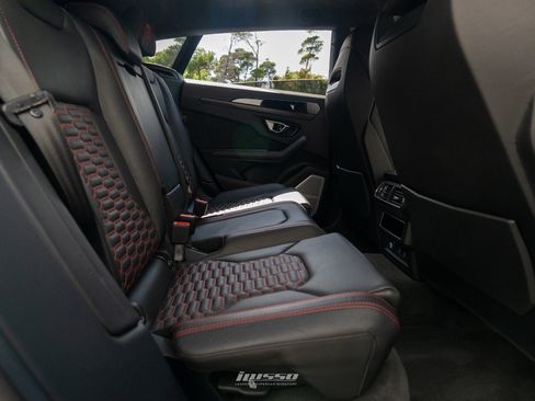 Used 2021 Lamborghini Urus AWD/4WD image 62