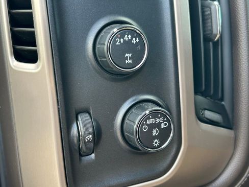 Used 2018 GMC Sierra 2500 Denali w/ Duramax Plus Package AWD/4WD image 27