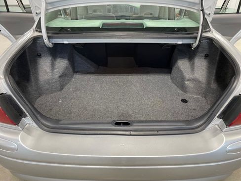 Used 2000 Buick Le Sabre Custom w/ Luxury Opt Pkg image 17