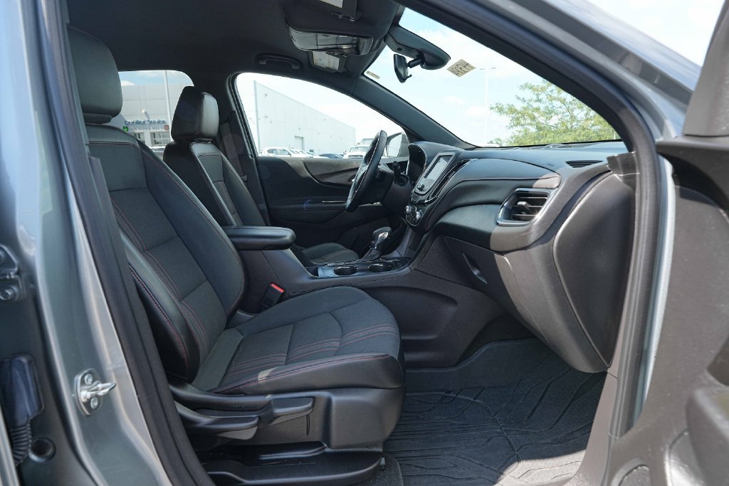 Used 2024 Chevrolet Equinox RS w/ LPO, Floor Liner Package AWD/4WD image 23