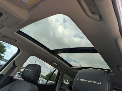 Certified 2023 GMC Terrain Denali w/ Denali Premium Package AWD/4WD image 26
