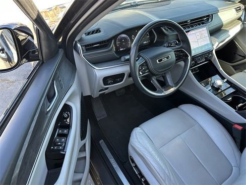 Used 2021 Jeep Grand Cherokee L Overland w/ Luxury Tech Group IV image 32