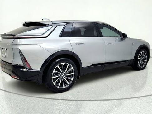 Used 2024 Cadillac Lyriq Sport AWD/4WD image 9