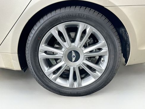 Used 2010 Hyundai Genesis 3.8 w/ Technology Pkg 4 image 11