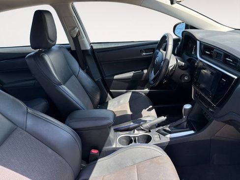 Used 2017 Toyota Corolla SE w/ Carpet Mat Package (TMS) FWD image 14