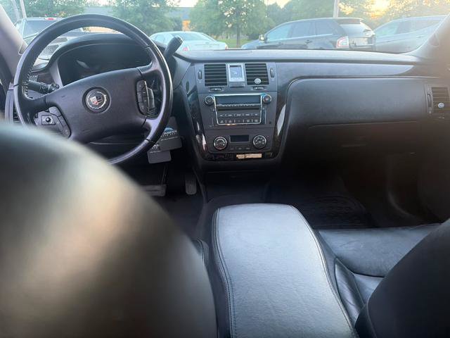 Used 2011 Cadillac DTS Limousine FWD image 8