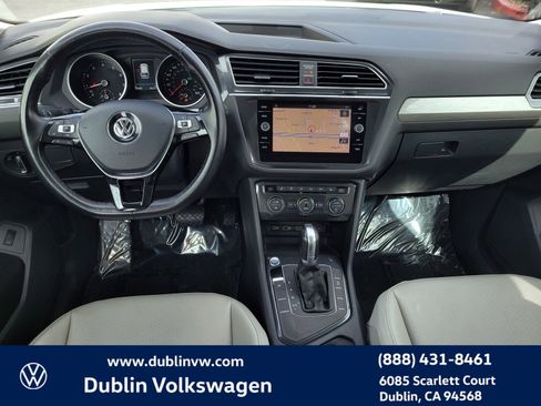 Used 2018 Volkswagen Tiguan SEL image 15