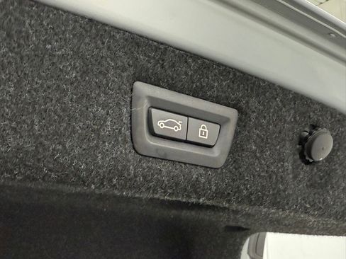 Used 2019 BMW 530e w/ Convenience Package image 16