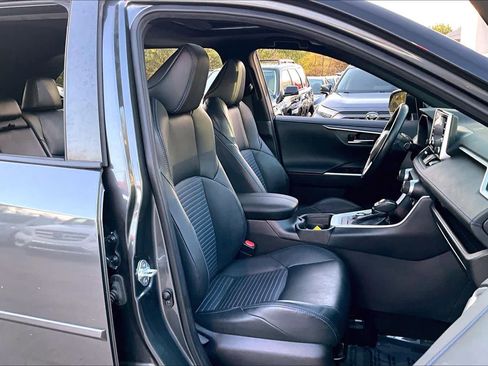 Used 2021 Toyota RAV4 XSE image 8